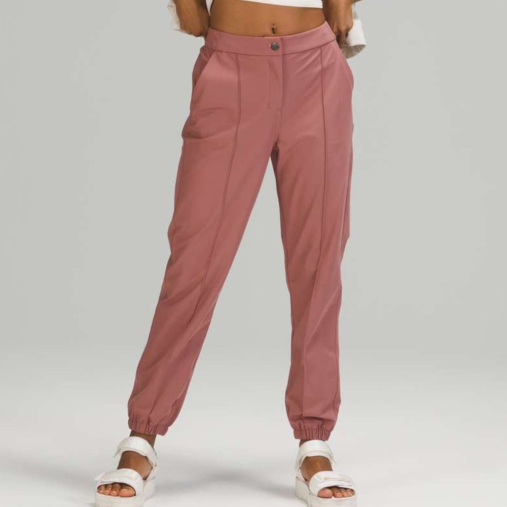 NWT Lululemon Warpstreme HR 7/8 Jogger size 27 in Spiced Chai